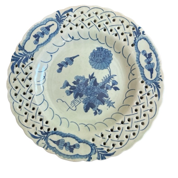 Vintage Chinese Reticulated Hand Painted Plate 9.5" Marked 'DA QING QIANLONG' - Picture 1 of 6